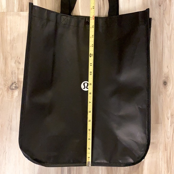 ❤️ Lululemon Large New Black and White Bag NWOT - Picture 5 of 6